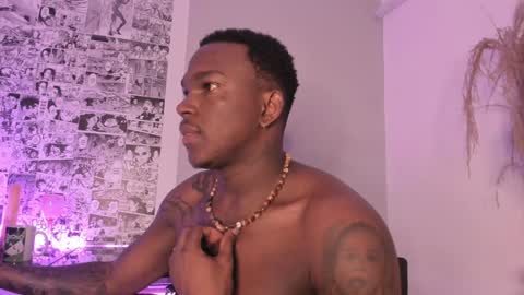 Snapshot of troykhalil chatting on 01-05-25, 01:35 Troy Khalil online show from 01-05-25, 01:35