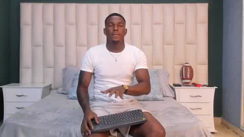 Snapshot of troykhalil chatting on 01-16-25, 09:30 Troy Khalil online show from 01-16-25, 09:30