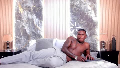 Snapshot of troykhalil chatting on 02-08-25, 12:28 Troy Khalil online show from 02-08-25, 12:28