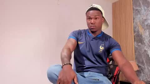 Snapshot of troykhalil chatting on 09-10-25, 12:10 Troy Khalil online show from 09-10-25, 12:10