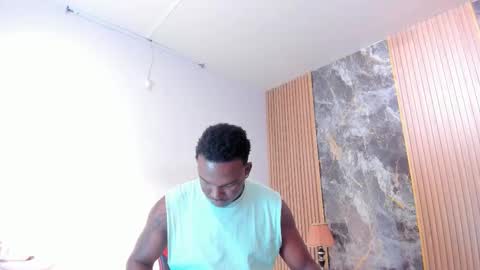 Snapshot of troykhalil chatting on 09-10-25, 11:16 Troy Khalil online show from 09-10-25, 11:16