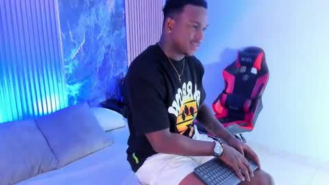 Snapshot of troykhalil chatting on 09-17-25, 11:28 Troy Khalil online show from 09-17-25, 11:28