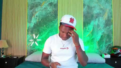 Snapshot of troykhalil chatting on 09-21-25, 05:42 Troy Khalil online show from 09-21-25, 05:42