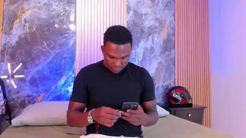 Snapshot of troykhalil chatting on 10-12-25, 04:22 Troy Khalil online show from 10-12-25, 04:22