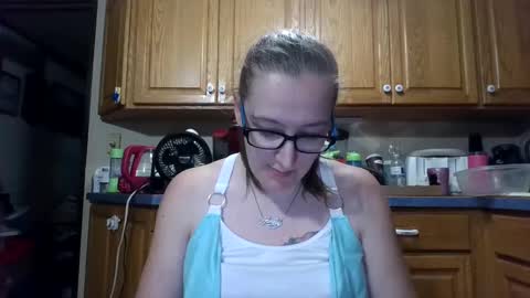 TruckersWifeToBe online show from 10-01-25, 02:39