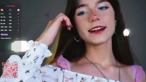 Snapshot of truegrace chatting on 02-23-26, 10:18 Grace online show from 02-23-26, 10:18