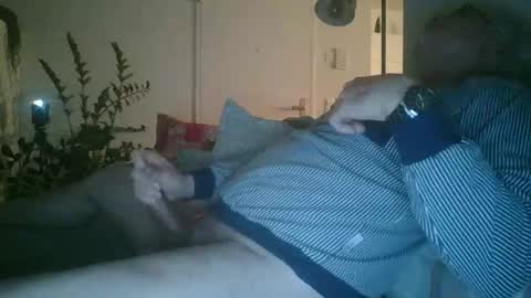 Snapshot of trukturk chatting on 02-26-25, 09:16 trukturk online show from 02-26-25, 09:16