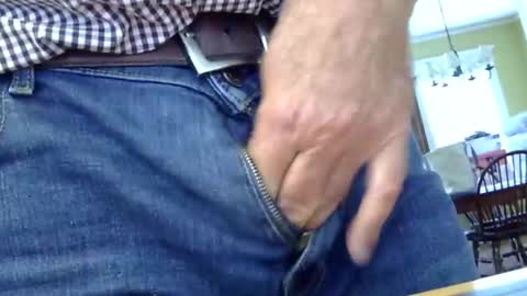 Snapshot of trvlguyct chatting on 09-29-25, 05:40 trvlguyct online show from 09-29-25, 05:40