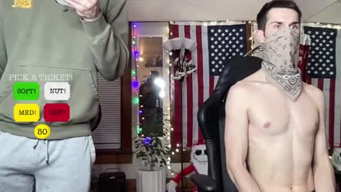 Snapshot of trystoph chatting on 12-28-24, 10:25 Treistoph online show from 12-28-24, 10:25