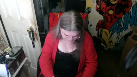 Snapshot of ts_anne chatting on 11-10-25, 11:42 Anne online show from 11-10-25, 11:42