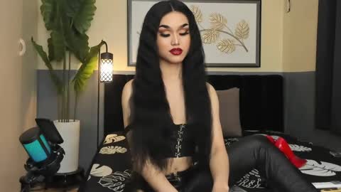 Snapshot of ts_elijah chatting on 01-15-25, 08:51 Saskia online show from 01-15-25, 08:51