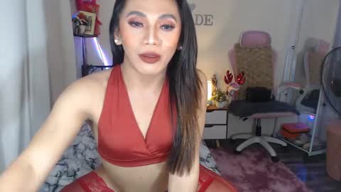 Snapshot of ts_jadexxx chatting on 12-08-24, 02:28 Jade online show from 12-08-24, 02:28