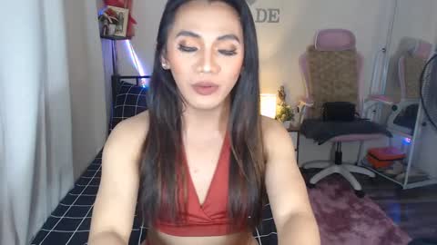Snapshot of ts_jadexxx chatting on 12-15-24, 02:19 Jade online show from 12-15-24, 02:19