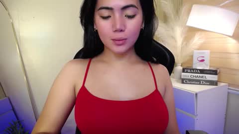 Snapshot of ts_marthapooker chatting on 12-24-24, 12:11 Martha The Pooker online show from 12-24-24, 12:11