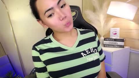 Snapshot of ts_marthapooker chatting on 12-27-24, 02:04 Martha The Pooker online show from 12-27-24, 02:04