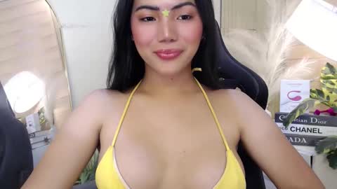 Snapshot of ts_marthapooker chatting on 10-20-25, 11:27 Martha The Pooker online show from 10-20-25, 11:27