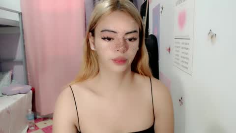 Snapshot of ts_vexana chatting on 01-16-25, 01:06 Dhalia online show from 01-16-25, 01:06