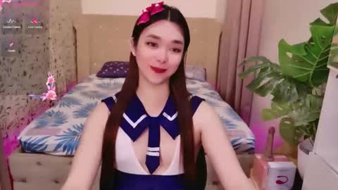 ts_yoshi_ online show from 11-06-25, 07:04