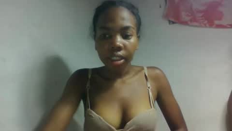 Snapshot of tsaraflorida chatting on 11-22-25, 06:29 tsaraflorida online show from 11-22-25, 06:29