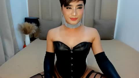 Snapshot of tsbigcock_ chatting on 05-05-26, 07:11 YOUR MISTRESS online show from 05-05-26, 07:11