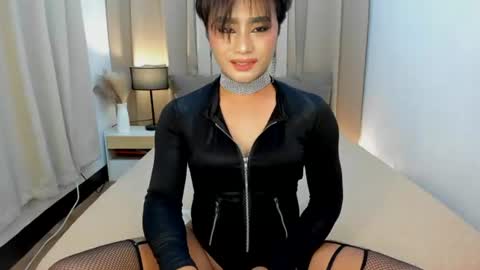 Snapshot of tsbigcock_ chatting on 06-18-26, 11:36 YOUR MISTRESS online show from 06-18-26, 11:36