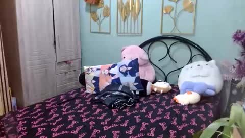 Snapshot of tsempress chatting on 01-01-25, 10:56 SHENA  online show from 01-01-25, 10:56