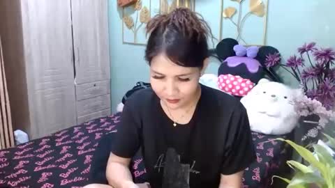 Snapshot of tsempress chatting on 01-06-25, 10:24 SHENA  online show from 01-06-25, 10:24