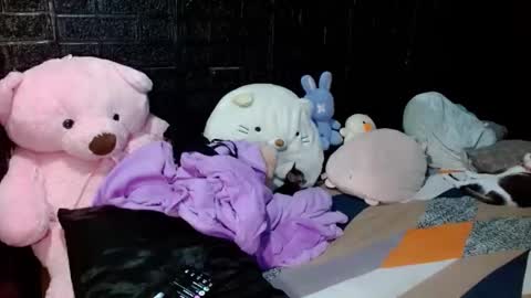 SHENA  online show from 04-22-26, 11:50