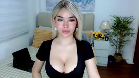 Graciella online show from 11-08-25, 02:45