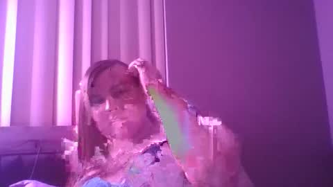 TSPhoenixEvelyn online show from 05-29-26, 06:11