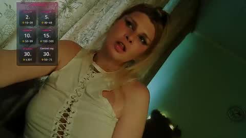 Snapshot of tspostophere chatting on 05-23-26, 10:08 Annika online show from 05-23-26, 10:08