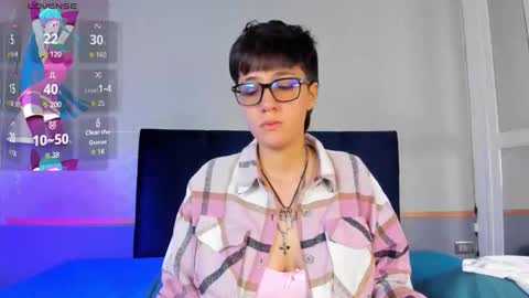 Snapshot of tsuki_maru chatting on 11-21-25, 08:18 Maru online show from 11-21-25, 08:18