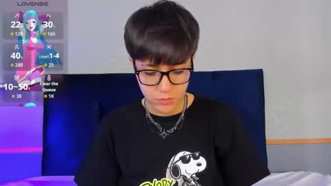 Snapshot of tsuki_maru chatting on 11-28-25, 08:55 Maru online show from 11-28-25, 08:55