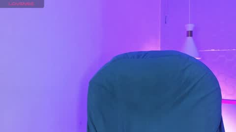 Maru online show from 04-22-26, 09:16