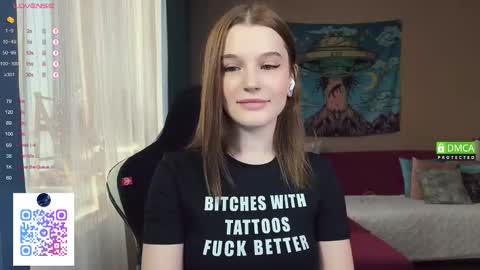 Snapshot of tsukuemi_no_mikoto chatting on 11-20-25, 03:07 Sonya on vacation until online show from 11-20-25, 03:07