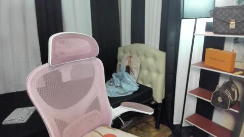 Snapshot of tsuncutmargauxx chatting on 11-04-25, 07:02 tsuncutmargauxx online show from 11-04-25, 07:02