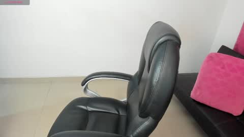 Susan online show from 04-07-26, 07:31