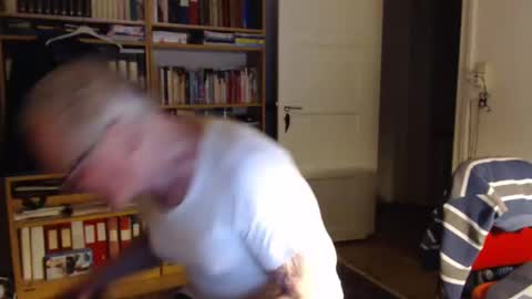 Snapshot of tubaist chatting on 03-01-25, 07:59 FINN but call me NANNA online show from 03-01-25, 07:59