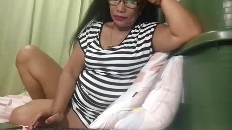 Mae online show from 10-22-25, 11:59