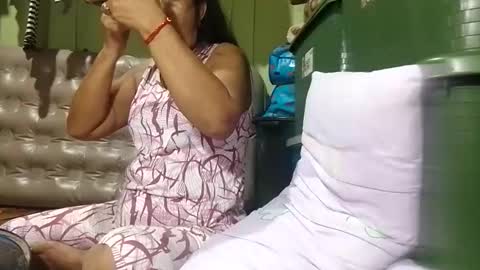 Mae online show from 11-23-25, 08:41