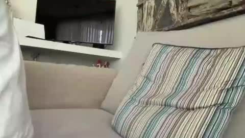 Snapshot of tugaontour chatting on 03-11-26, 03:18 tugaontour online show from 03-11-26, 03:18