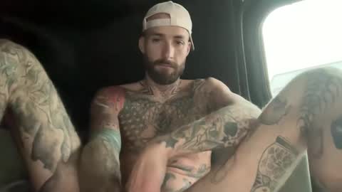 Snapshot of tuhands chatting on 10-15-25, 01:11 Tuhands online show from 10-15-25, 01:11