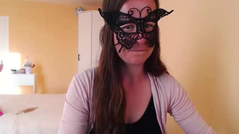 Snapshot of tukutie chatting on 06-07-26, 03:49 Milli online show from 06-07-26, 03:49