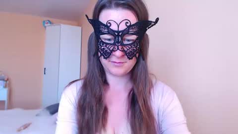 Snapshot of tukutie chatting on 06-16-26, 08:28 Milli online show from 06-16-26, 08:28