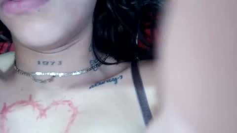 Snapshot of tunenacaliente chatting on 11-14-25, 03:33 tunenacaliente online show from 11-14-25, 03:33