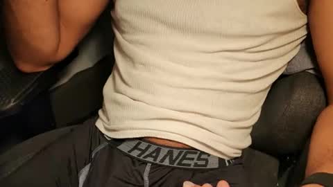 Snapshot of turealmoreno chatting on 02-24-26, 05:38 Taki online show from 02-24-26, 05:38