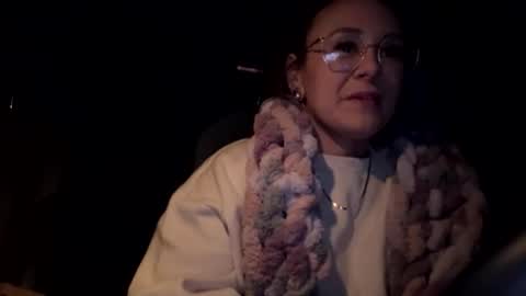 Snapshot of tusekzee chatting on 12-16-25, 05:23 Tusekzee online show from 12-16-25, 05:23