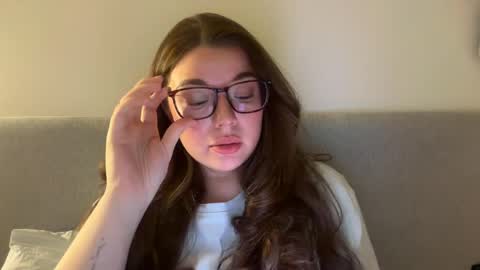 Ariana online show from 04-10-26, 05:28