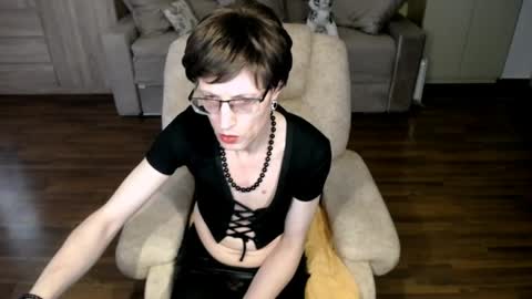 Clementine online show from 04-17-26, 10:51