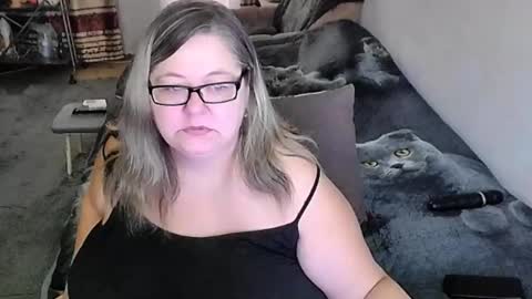 Lana online show from 02-11-26, 01:43